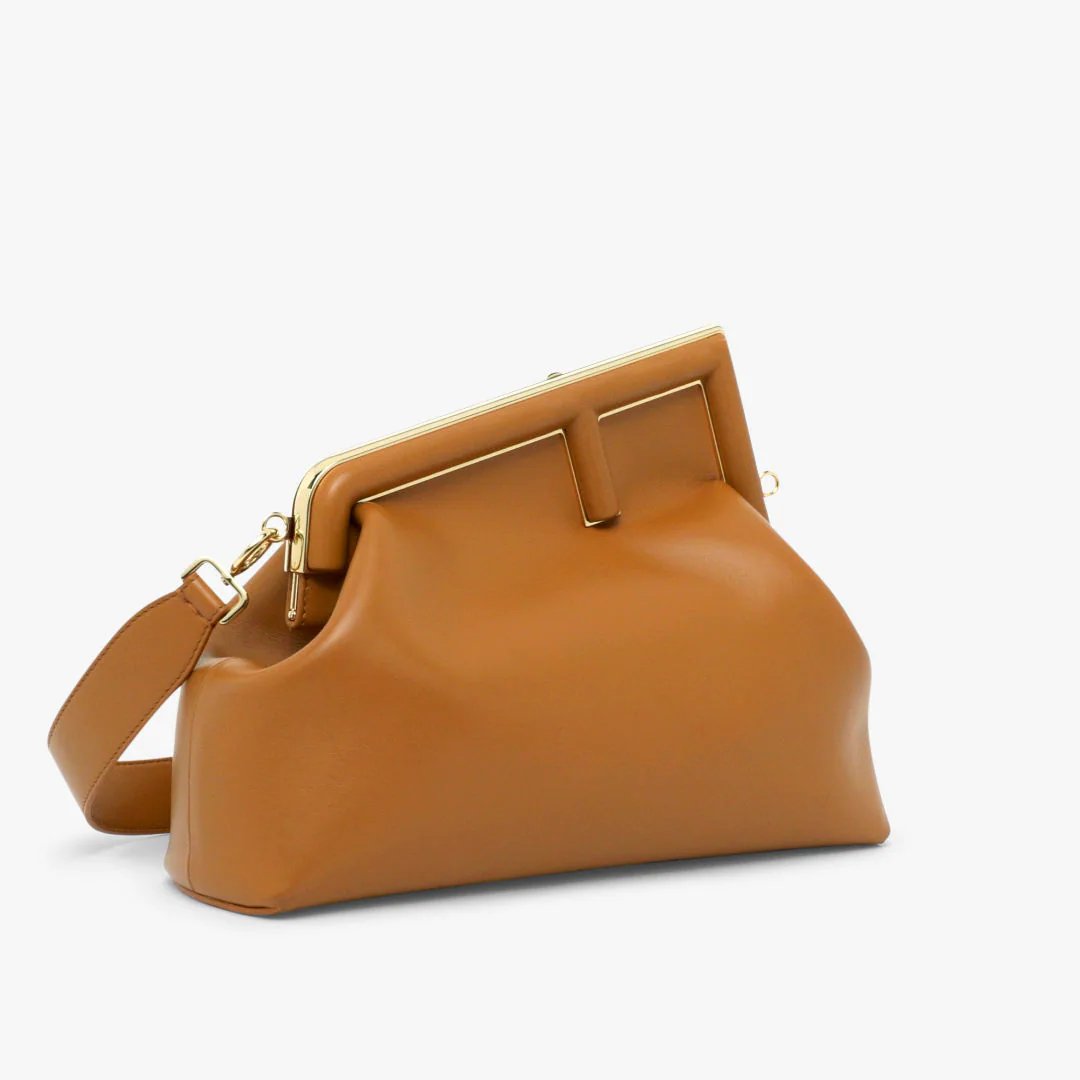The Timeless Elegance of Fendi First Medium: A Perfect Blend of Style and Functionality