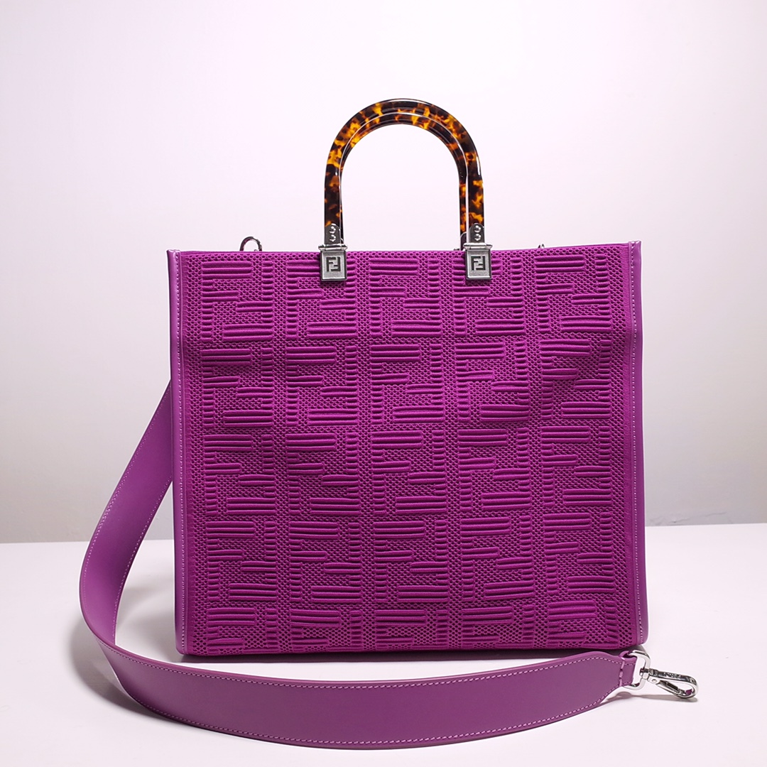 "A Closer Look at the Fendi Sunshine Medium: The Epitome of Elegance and Versatility"