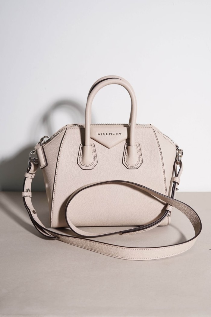 Givenchy Antigona Nano Leather Crossbody Bag: A Timeless Icon of Style and Luxury