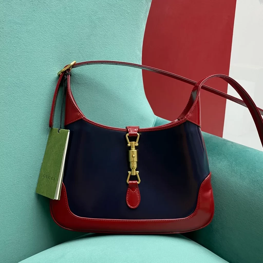 A Love Affair with Luxury: An In-Depth Look at the Gucci Jackie 1961 Small Shoulder Bag