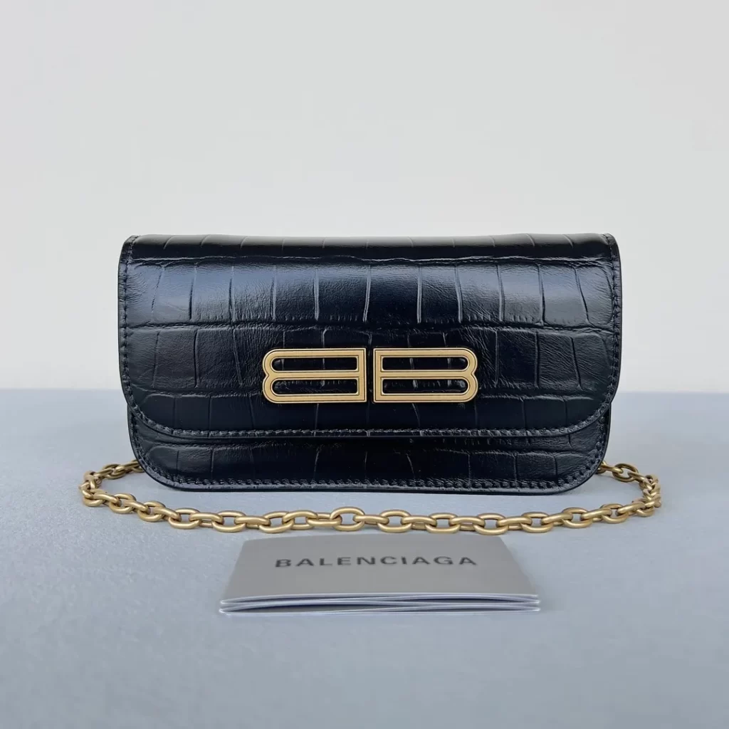 Introducing the Balenciaga Gossip Wallet on Chain: A Symphony of Style and Functionality