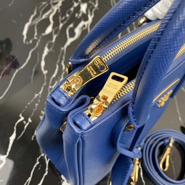 prada-1ba906-prada-galleria-saffiano-leather-mini-bag-blue-006-luxibags.ru_-600x600-1.webp